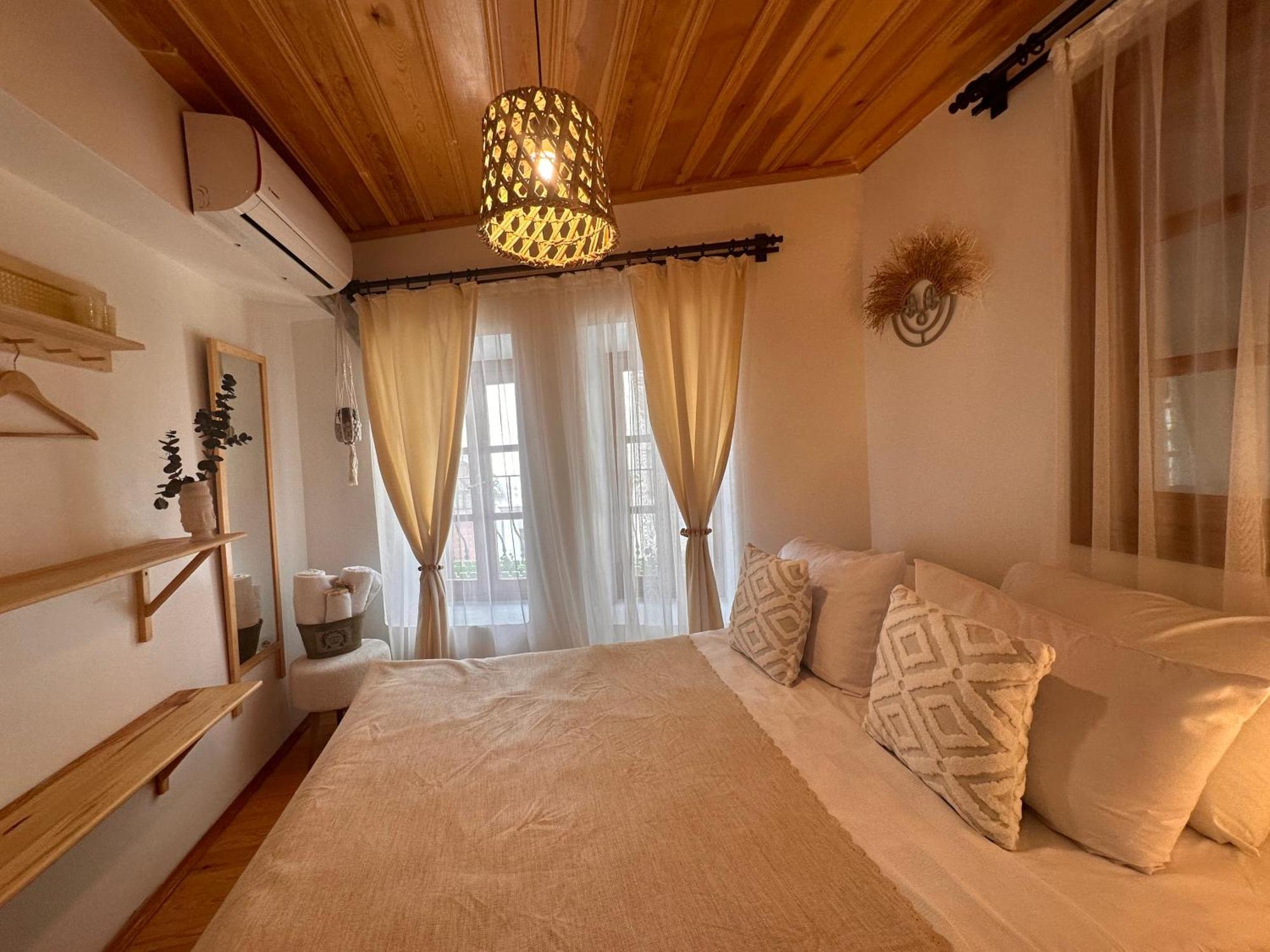 Hanole Guest House Ayvalik Bagian luar foto